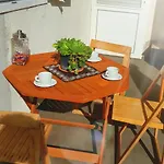 Апартаменты 5222-1 For 3 Pers In
