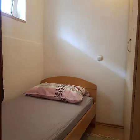 Apartman 5222-1 For 3 Pers In Split