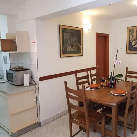 Apartment 5222-1 For 3 Pers In *